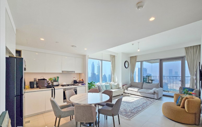 2 BR | High Floor | Panoramic Sea and Zabeel View AED 3,800,000